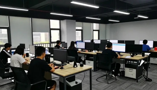 网站在小程序系统集成中的使用与维护策略